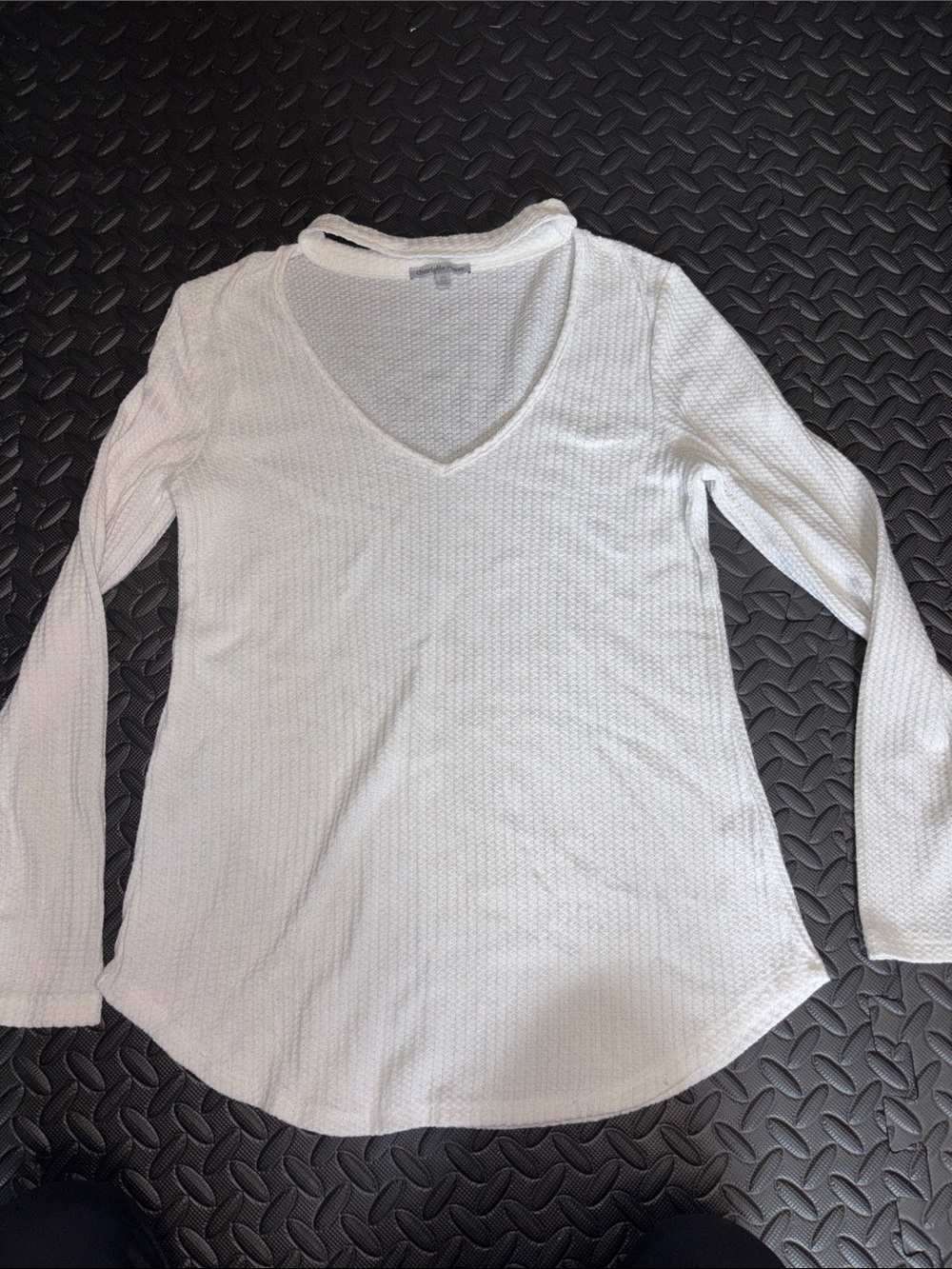 Charlotte Russe Women’s White V-Neck Long Sleeve Top